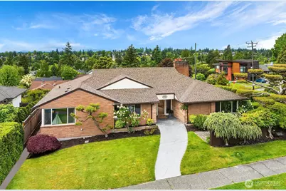 6085 Ann Arbor Avenue NE, Seattle, WA 98115 - Photo 1