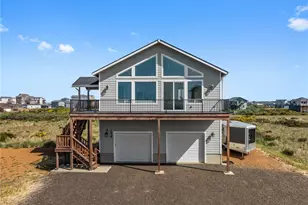 1438 Ocean Crest Ave SW, Ocean Shores, WA 98569 - Photo 1