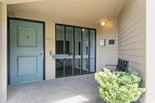 5565 E Evergreen Blvd, Vancouver, WA 98661 - Photo 1