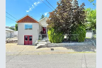 926 S 4th Avenue, Okanogan, WA 98840 - Photo 1