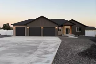 6433 2 15 Road NE, Moses Lake, WA 98837 - Photo 1