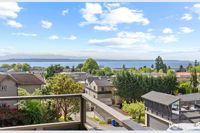 655 Main Street #304, Edmonds, WA 98020 - Photo 1