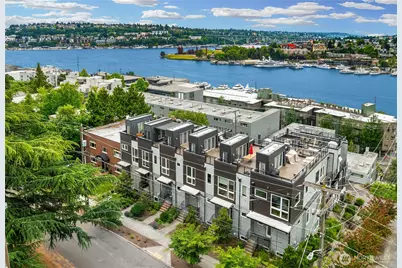 2843 Franklin Avenue E, Seattle, WA 98102 - Photo 1