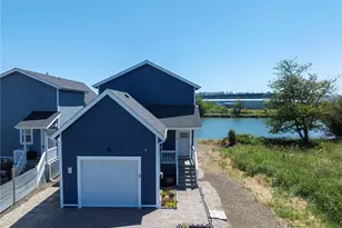 345 Island Ln, Raymond, WA 98577 - Photo 1