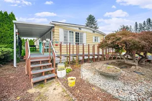 920 Maple Ln, Sedro Woolley, WA 98284 - Photo 1