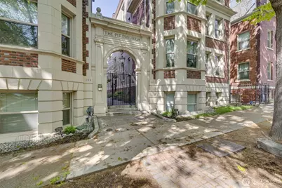 129 Warren Avenue N #18, Seattle, WA 98109 - Photo 1