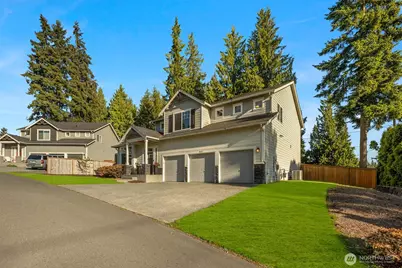 18629 44th Avenue W, Lynnwood, WA 98037 - Photo 1