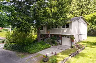 5902 S Fountain St, Seattle, WA 98178 - Photo 1