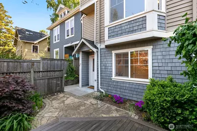 162 B 15th Avenue, Seattle, WA 98122 - Photo 1