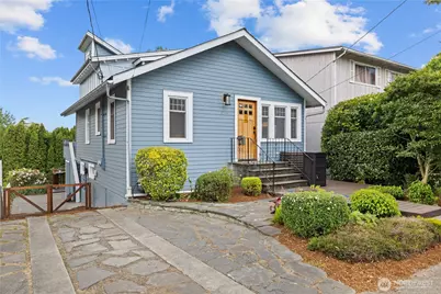 5746 37th Avenue NE, Seattle, WA 98105 - Photo 1