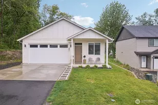 201 SE Alder St, Winlock, WA 98596 - Photo 1