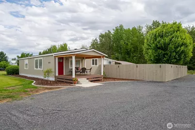 6731 Stratford Road NE, Moses Lake, WA 98837 - Photo 1