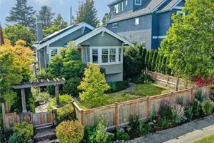 5521 34th Ave NE, Seattle, WA 98105 - Photo 1