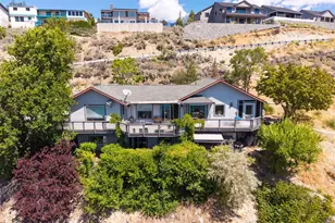 916 No-See-Um Rd, Chelan, WA 98816 - Photo 1