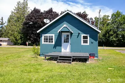 131 Columbia Street, Sumas, WA 98295 - Photo 1