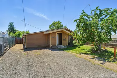 319 W Maple Street, Walla Walla, WA 99362 - Photo 1