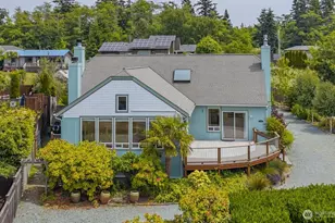 1971 Fircrest Ave, Coupeville, WA 98239 - Photo 1