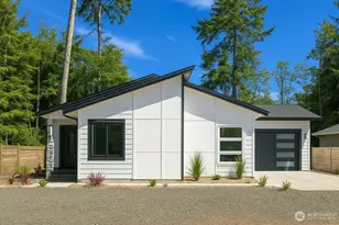 366 Lakeview Loop NE, Ocean Shores, WA 98569 - Photo 1