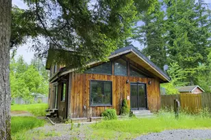 8524 Golden Valley Dr, Maple Falls, WA 98266 - Photo 1