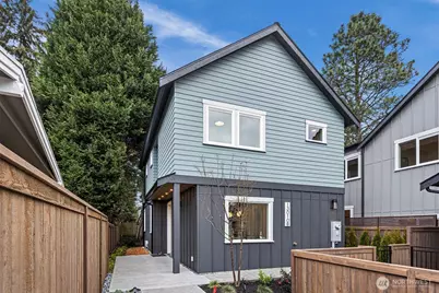 13010 NE 113th Street #B, Kirkland, WA 98033 - Photo 1