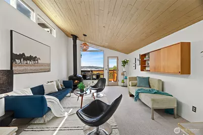 4618 3rd Avenue NW, Seattle, WA 98107 - Photo 1