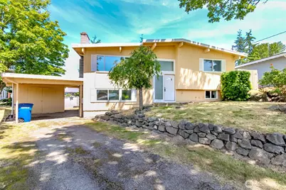 24700 21st Ave S, Des Moines, WA 98189 - Photo 1