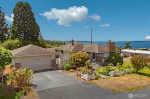 1001 S 226th St, Des Moines, WA 98198 - Photo 1