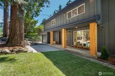 10029 46th Avenue NE, Seattle, WA 98125 - Photo 1