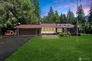 592 Sprague Valley Dr, Maple Falls, WA 98266 - Photo 1