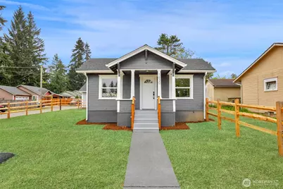 1630 Scenic Drive, Everett, WA 98203 - Photo 1