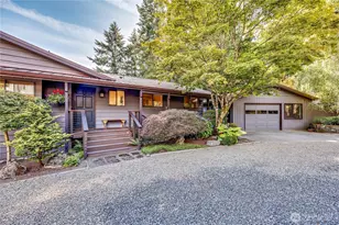 10413 NE Brackenwood Ln, Bainbridge Island, WA 98110 - Photo 1