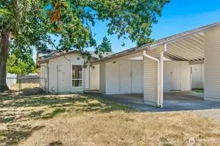 10405 12th Ave Ct S, Tacoma, WA 98444 - Photo 1