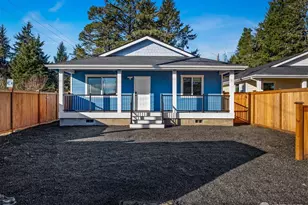 706 N 3rd St, Westport, WA 98595 - Photo 1