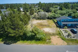 950 Cascade Ave SW, Ocean Shores, WA 98569 - Photo 1