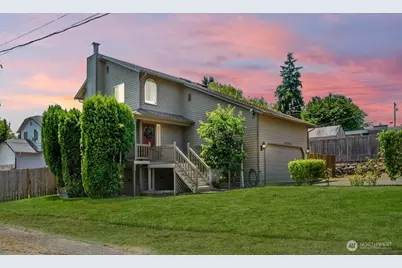 3304 202nd Street SW, Lynnwood, WA 98036 - Photo 1
