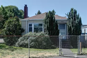 1021 S Bailey St, Seattle, WA 98108 - Photo 1