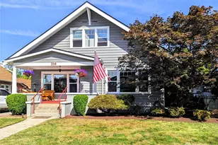 208 N Washington, Centralia, WA 98531 - Photo 1