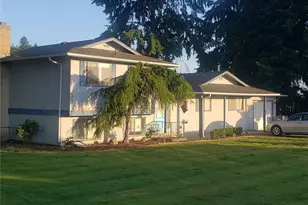 11072 Peacock Ln, Burlington, WA 98233 - Photo 1