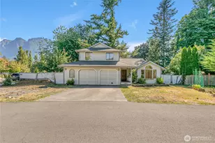 429 SE Orchard Dr, North Bend, WA 98045 - Photo 1