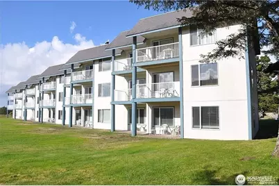 210 26th Street NW #105, Long Beach, WA 98361 - Photo 1