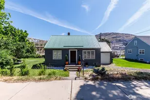 313 Columbia Ave, Coulee Dam, WA 99116 - Photo 1