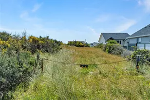 417 N Portal Loop SW, Ocean Shores, WA 98569 - Photo 1