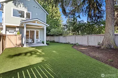 12847 NE 113th Street, Kirkland, WA 98033 - Photo 1