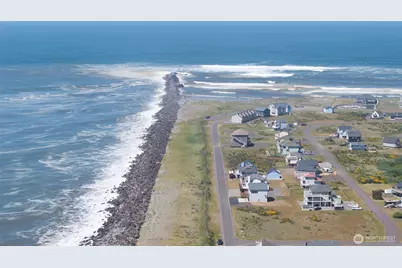 1511 E Ocean Shores Boulevard SW, Ocean Shores, WA 98569 - Photo 1