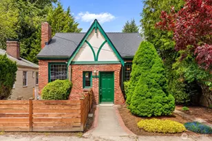 1214 NE 98th St, Seattle, WA 98115 - Photo 1