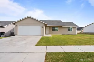 1325 W Polo Ridge Dr, Moses Lake, WA 98837 - Photo 1