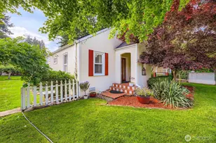 8112 Florida Dr, Everett, WA 98203 - Photo 1