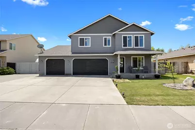 3010 S Tacoma Place, Kennewick, WA 99336 - Photo 1