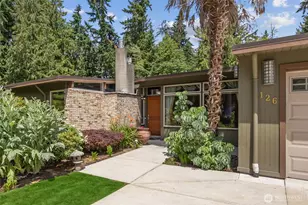 126 SW 171st St, Normandy Park, WA 98166 - Photo 1