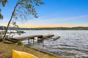 1711 E Lake Sammamish Pl SE, Sammamish, WA 98075 - Photo 1